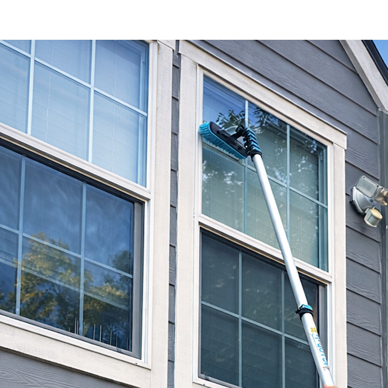 Professional window cleaning service in Portland, Oregon
